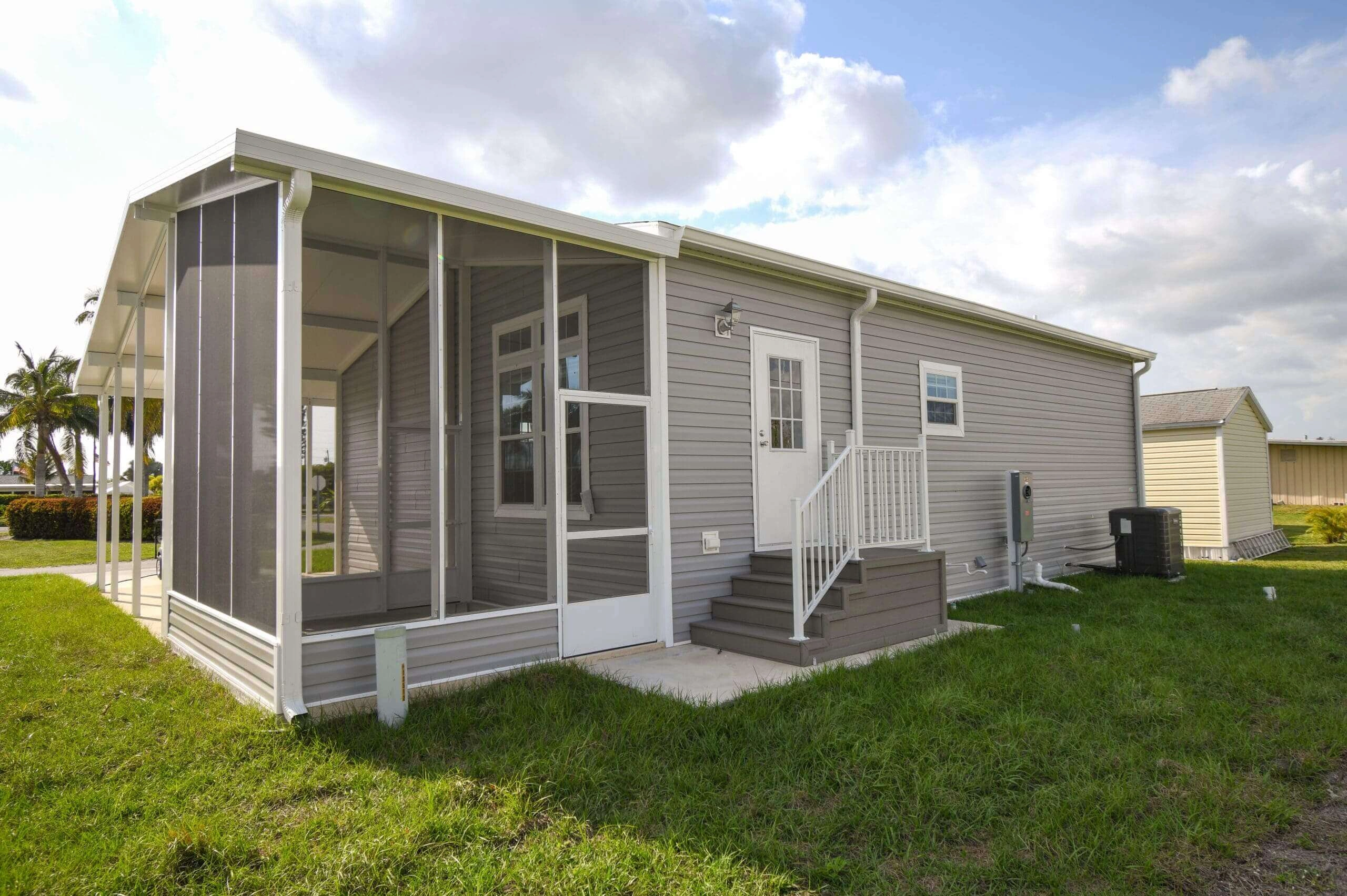 Manufacture Home Exterior